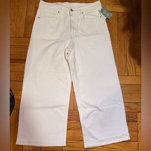 White Wide-Leg Jeans cropped